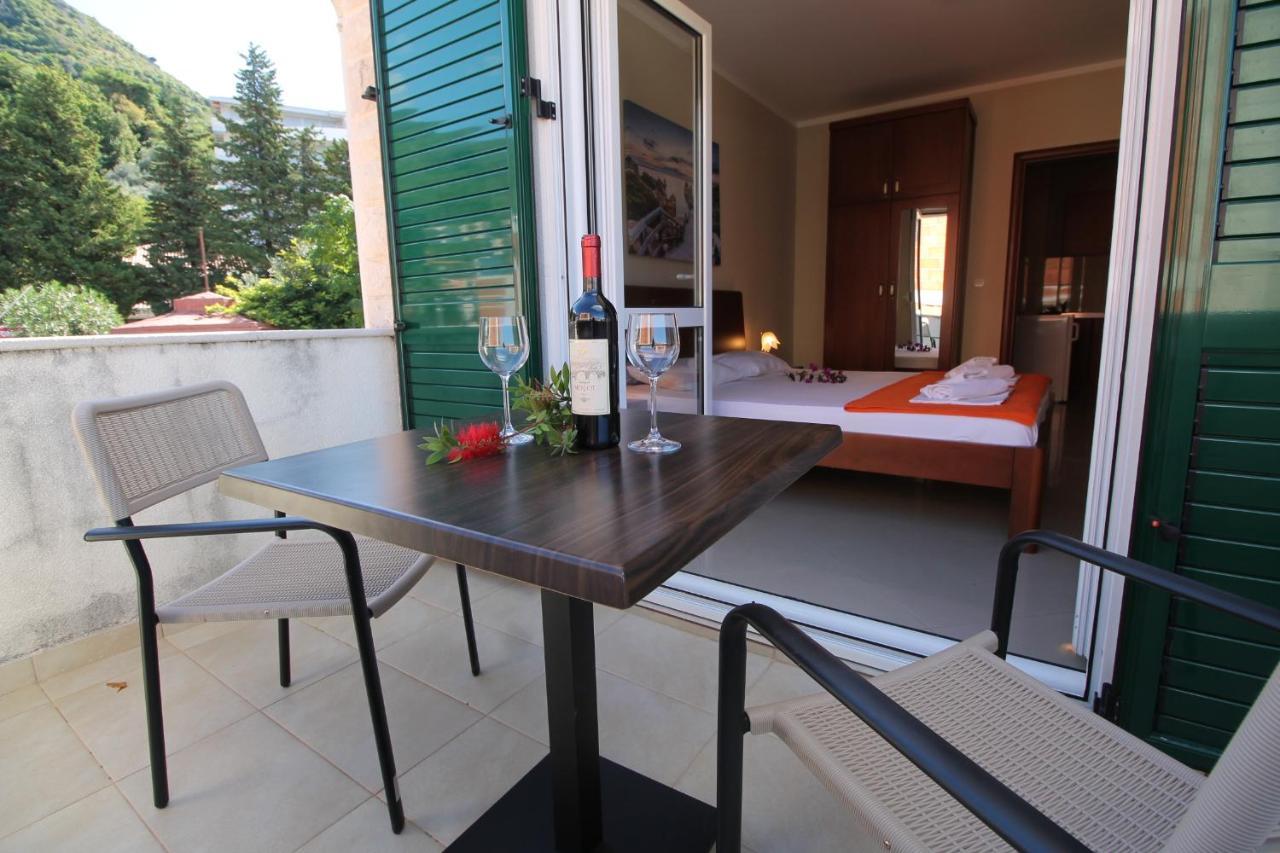 Guest House Villa Pastrovka Sveti Stefan Dış mekan fotoğraf