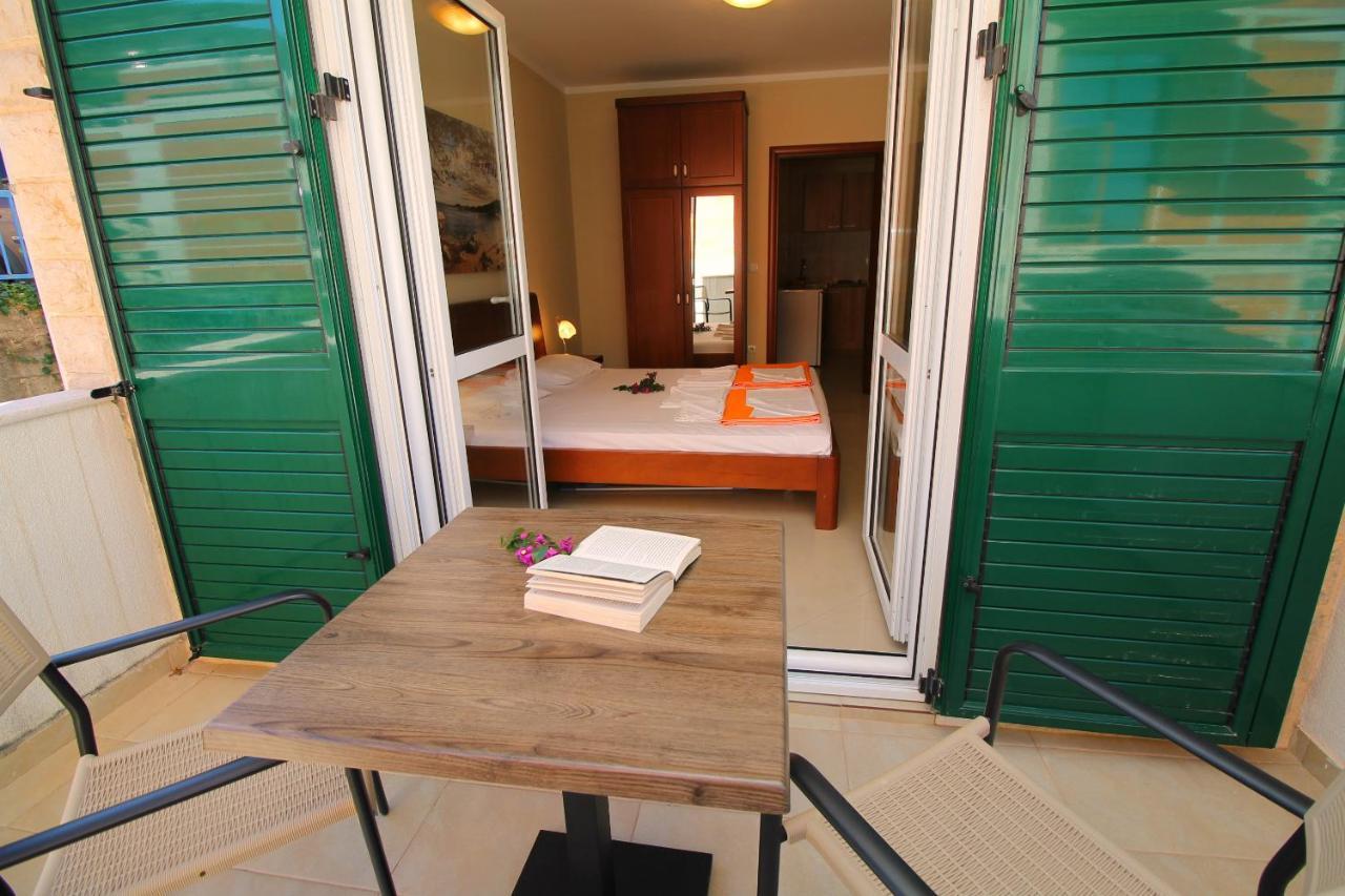 Guest House Villa Pastrovka Sveti Stefan Dış mekan fotoğraf