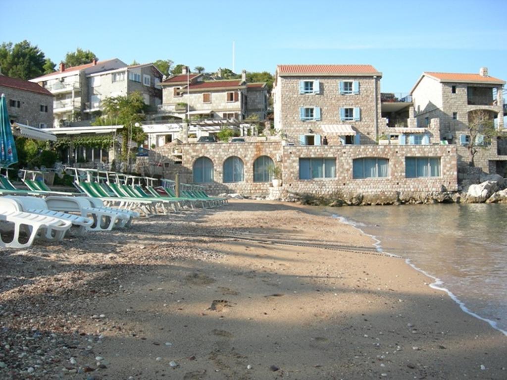 Guest House Villa Pastrovka Sveti Stefan Dış mekan fotoğraf